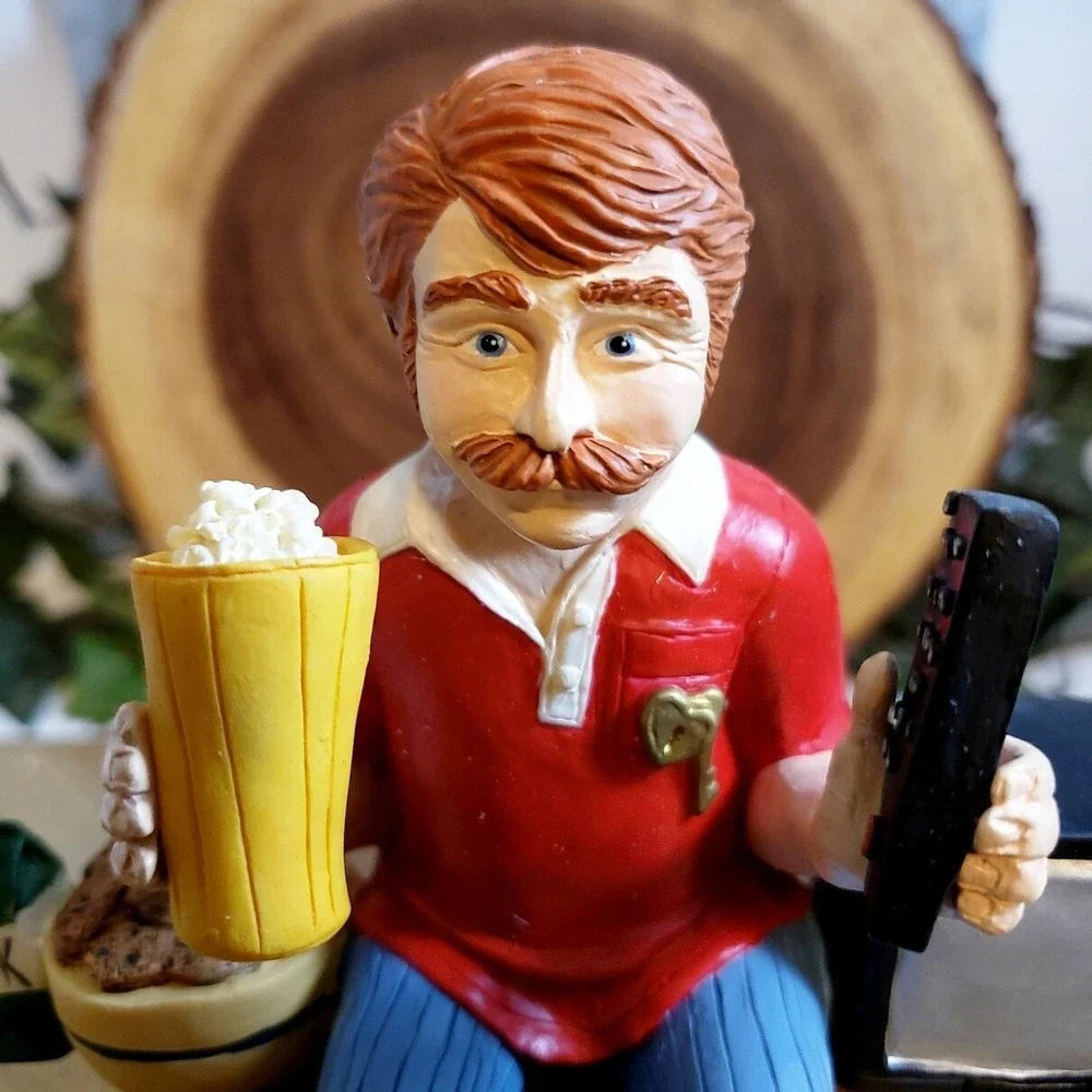 The Keeper Of The Remote Mantle Desk or Shelf Figurine‎ Shenandoah NIB
